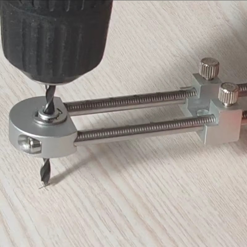 YOMO Verstellbares Kreis-Zeichenlineal aus Metall in Silber für die professionelle Holzbearbeitung und präzise Markierungen - Bild 2