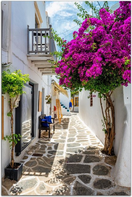 Wallario Gartenposter Griechische Blütengasse, Multicolor, B/H: 100 x 150 cm - Bild 1