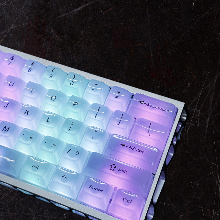 DIXSG Tastenkappen-Set aus mattiertem transluzentem PC in Weiß und Rot, 115 Tasten im OEM-Profil für Cherry und Gateron MX Schalter, ideal für deine Gaming-Tastatur - Bild 2