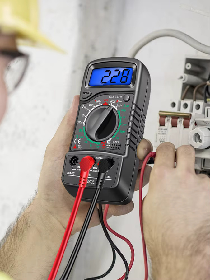 ANENG XL830L Digitales Multimeter in Schwarz als ESR-Messgerät und Transistor-Spitzentester für Kfz-Elektrik - Bild 5