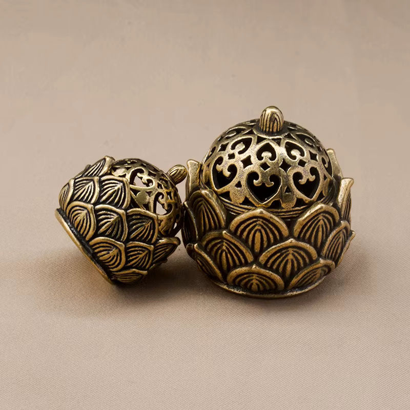 Dekorativer Weihrauchhalter Lotus aus Kupfer in Gold im Vintage-Design als Desktop-Ornament - Bild 2