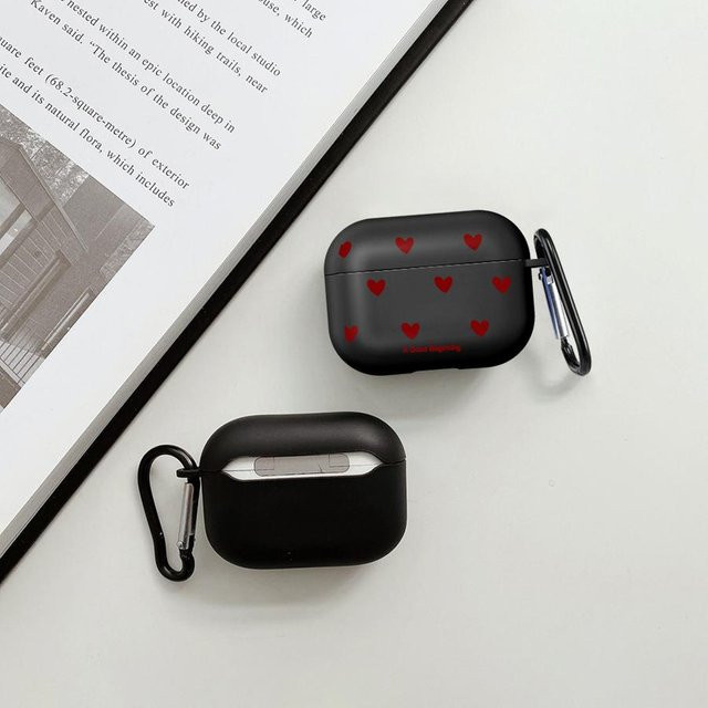 Herzförmige Schutzhülle für Apple AirPods in Schwarz - Bild 1