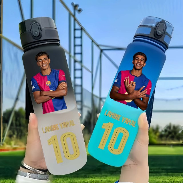 Tragbare Lamine Yamal Fußballstar Wasserflasche von Potdemiel mit Klappdeckel, Sport- und Fitness-Trinkflasche für Outdoor, 650 ml, multicolour - Bild 1