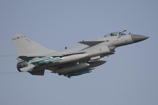Trumpeter PLAAF J-10C Vigorous Dragon, Modellfahrzeug, 1:48, Grau - Bild 1