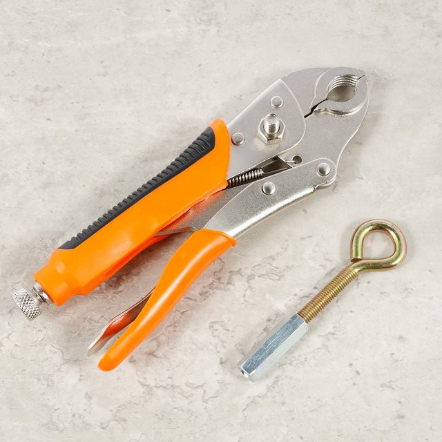 Hands DIY Spezialzange zur Demontage von Fußbodenheizungsrohren in Orange - Bild 1