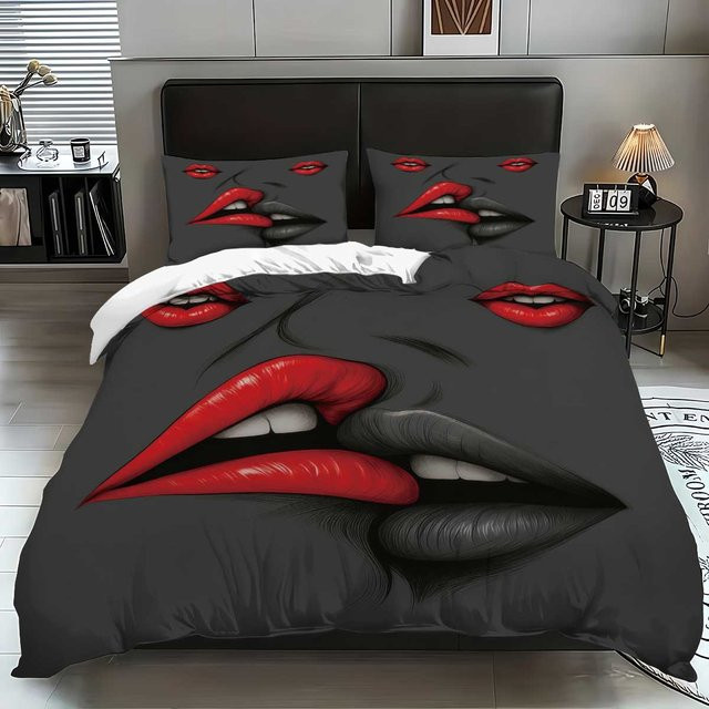 3-teiliges Bettwäscheset JMG Household Supplies mit Lippenmuster in Schwarz, bestehend aus 1 Bettbezug und 2 Kissenbezügen aus Mikrofaser, Breite: 135 cm, Länge: 200 cm - Bild 1