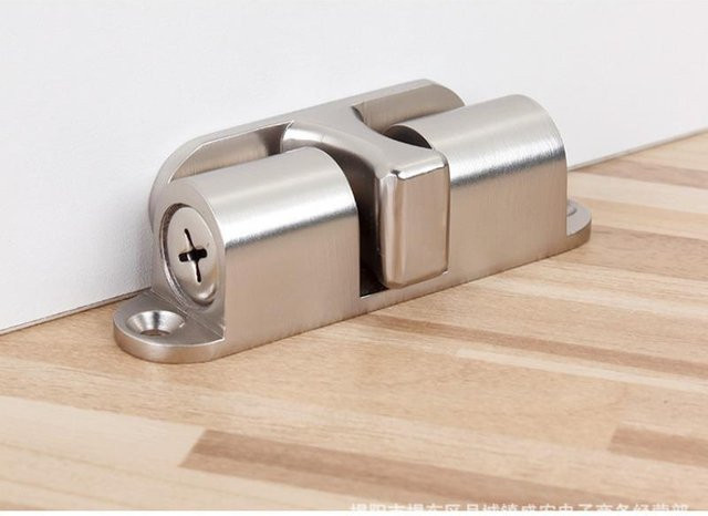 Magnetischer Türstopper von ouyaohong aus Aluminium in Schwarz oder Silber als unsichtbarer Einklemmschutz und Babysicherheit - Bild 1