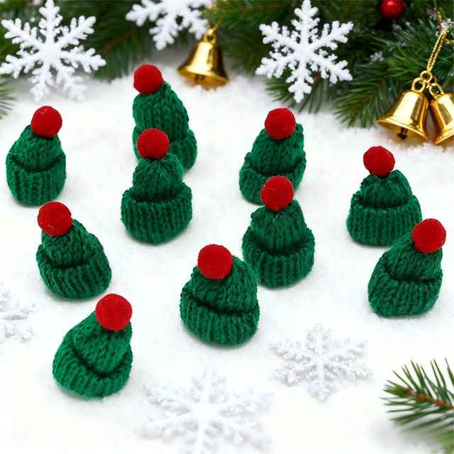 RIBBON HOUSE 10er Paket Gestrickte Weihnachtsmützen in Grün als Weinflaschendekoration und hängende Ornamente - Bild 1