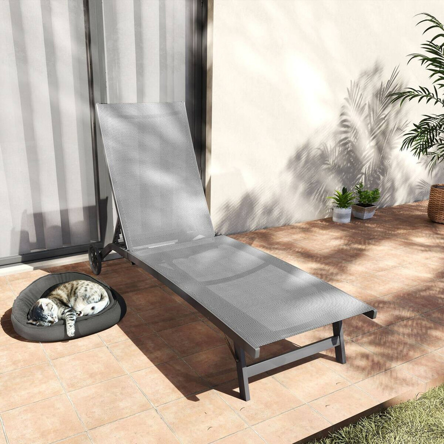 Outsunny Sonnenliege aus Aluminium in Grau mit verstellbarer Kopfstütze und Rollen, B/H/L: 165 x 102 x 66 cm - Bild 2
