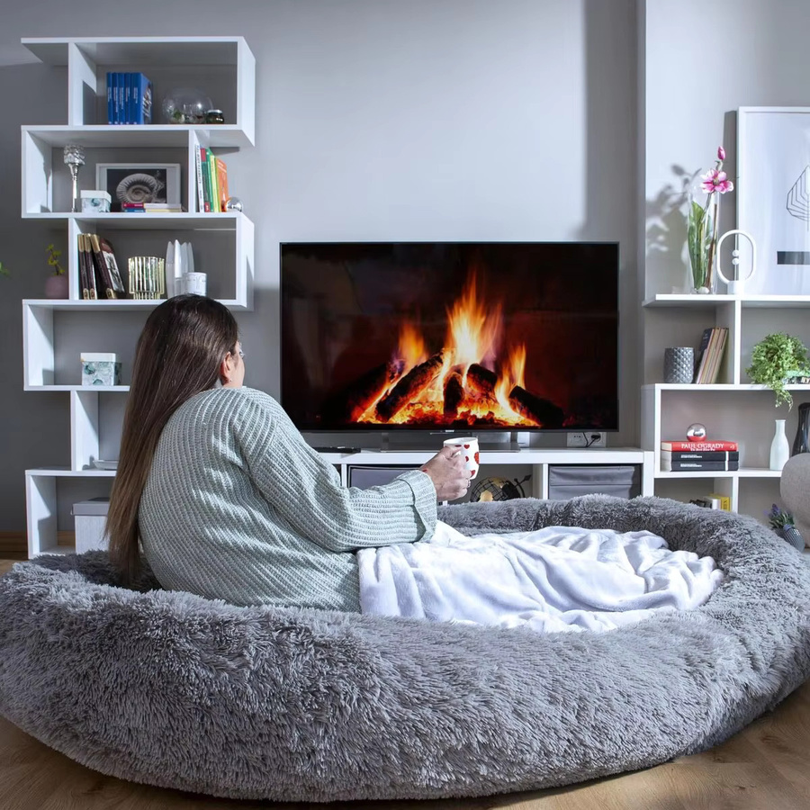 Ergonomisches Hundebett für Menschen XXL von InnovaGoods in Grau mit abnehmbarem Bezug und rutschfester Unterseite, B/T/H: 190 x 140 x 25 cm - Bild 4