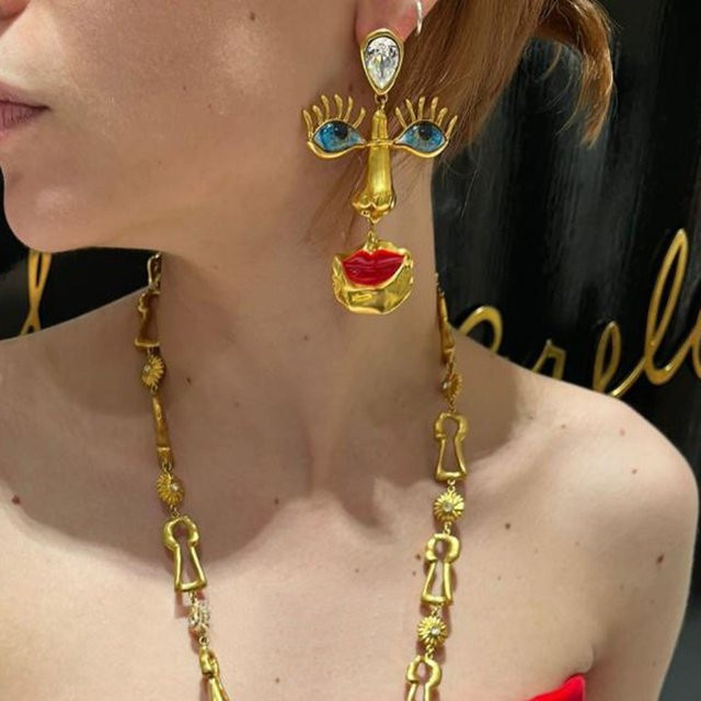 Nunqiao Anhänger-Ohrringe, rote Lippen mit Augen, Kristall, Gold, Damen - Bild 1