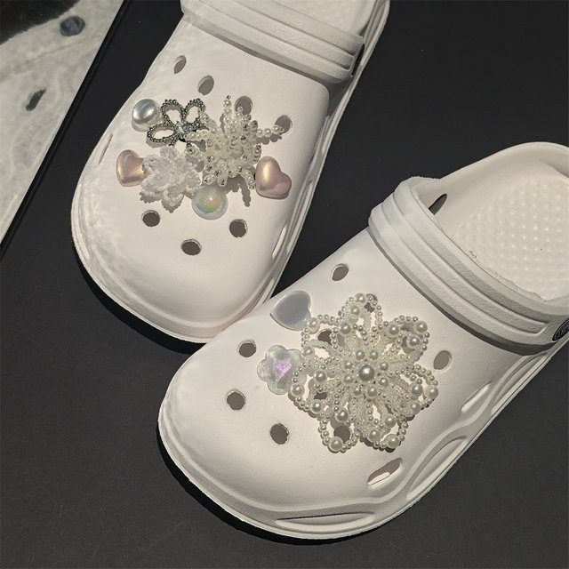 SMATLELF Schuh-Charms, Perlen-Blumen, Weiß, Verspielt - Bild 1