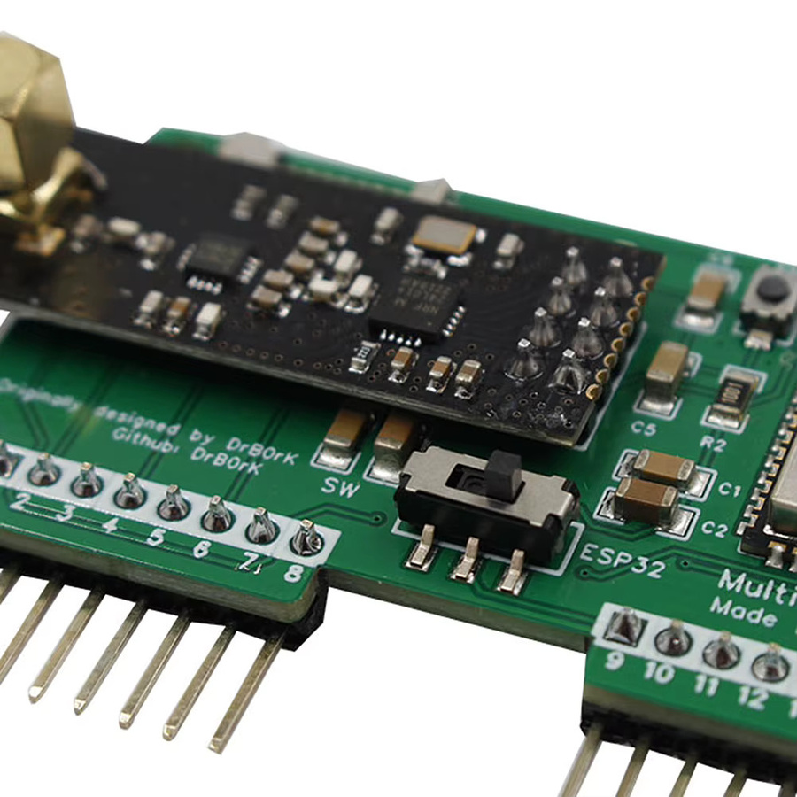 Flipper Zero WiFi Multi Board mit NRF24, ESP32 und CC1101 Modulen für GPIO Modifikationen in Orange und Grün - Bild 3