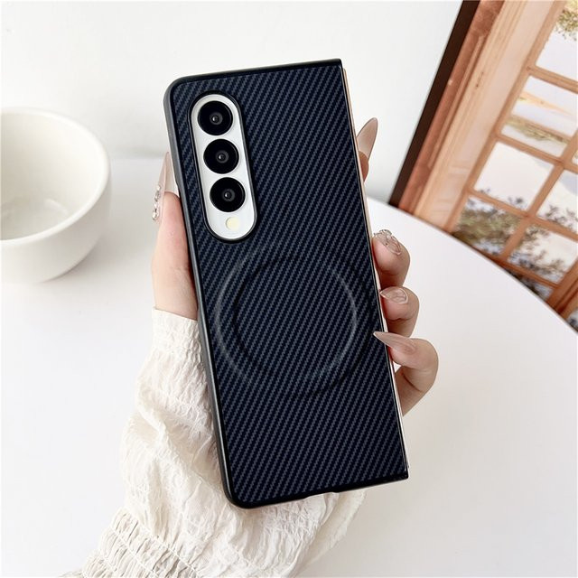 Magnetische Schutzhülle mit Carbon-Faser-Textur für Samsung Galaxy Z Fold 3 4 5 6 7, stoßfeste Hardcase Rückseite mit MagSafe Kompatibilität in Schwarz und Blau - Bild 1
