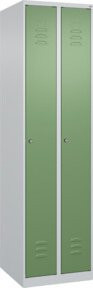 C+P Spind Classic PLUS Garderobenschrank mit 2 Abteilen, Stahlkonstruktion, Zylinderschloss und 3 Garderobenhaken, Farbe: Grau/Grün, H x B x T: 185 x 50 x 50 cm - Bild 1