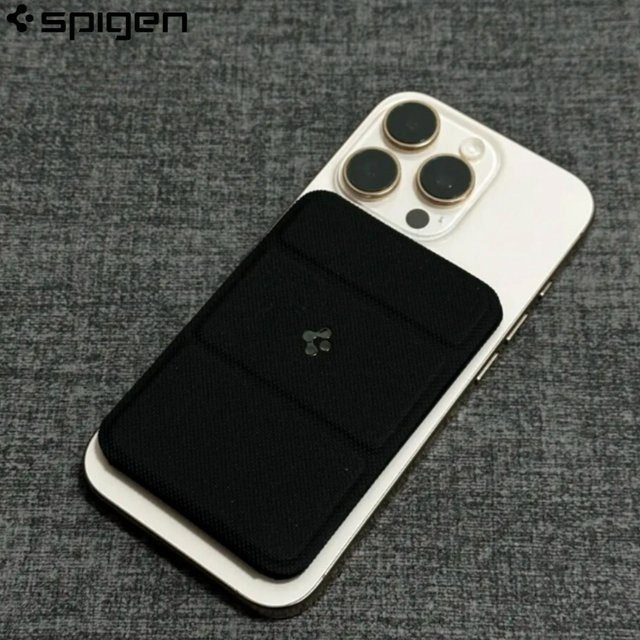 Spigen Magnetische Faltbare Leder Brieftasche und Kartenetui mit MagSafe Kartenständer Kickstand für iPhone 11 bis iPhone 17 Pro Max in Schwarz oder Blau - Bild 1