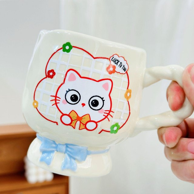 Keramiktasse Yiran toy 1 mit Schleife und hohem Fuß, Farbe: Weiß, 480 ml - Bild 1