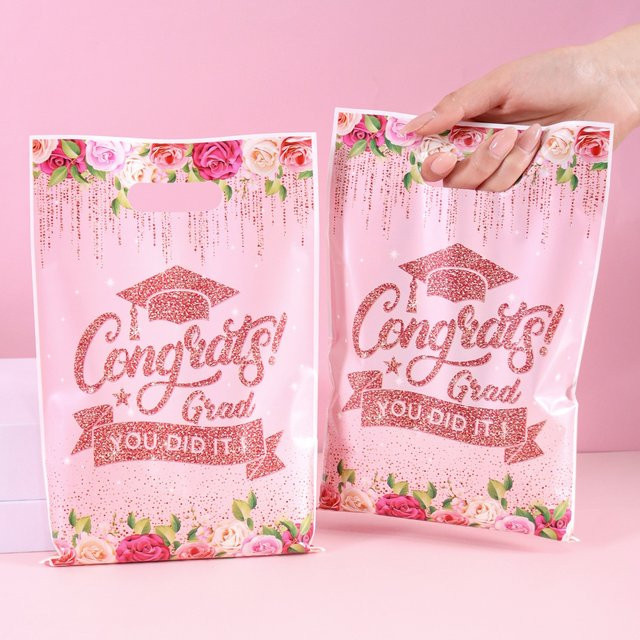 Rosa Happy Graduation Geschenktüten im Bachelor-Hut-Design für deine Abschlussfeier aus Kunststoff - Bild 1