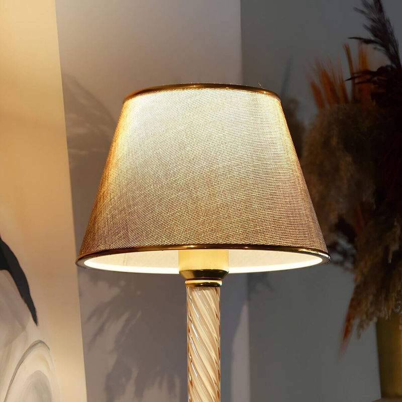 Opviq Tischleuchte in Gold und Beige mit Stoffschirm und E27 Fassung, B/T/H: 22 x 22 x 45 cm - Bild 2