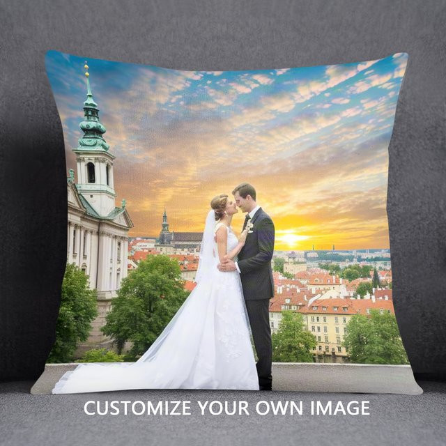 Individueller Kissenbezug mit eigenem Design für Hochzeit, Baby oder Muttertagsgeschenk, quadratisch und bedruckt - Bild 1