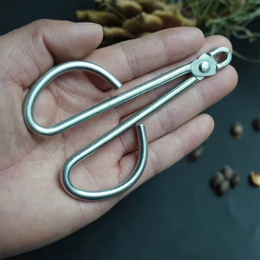 PGY Nussknacker Pinienkernschäler und Nusszange aus Metall in Silber - Bild 3
