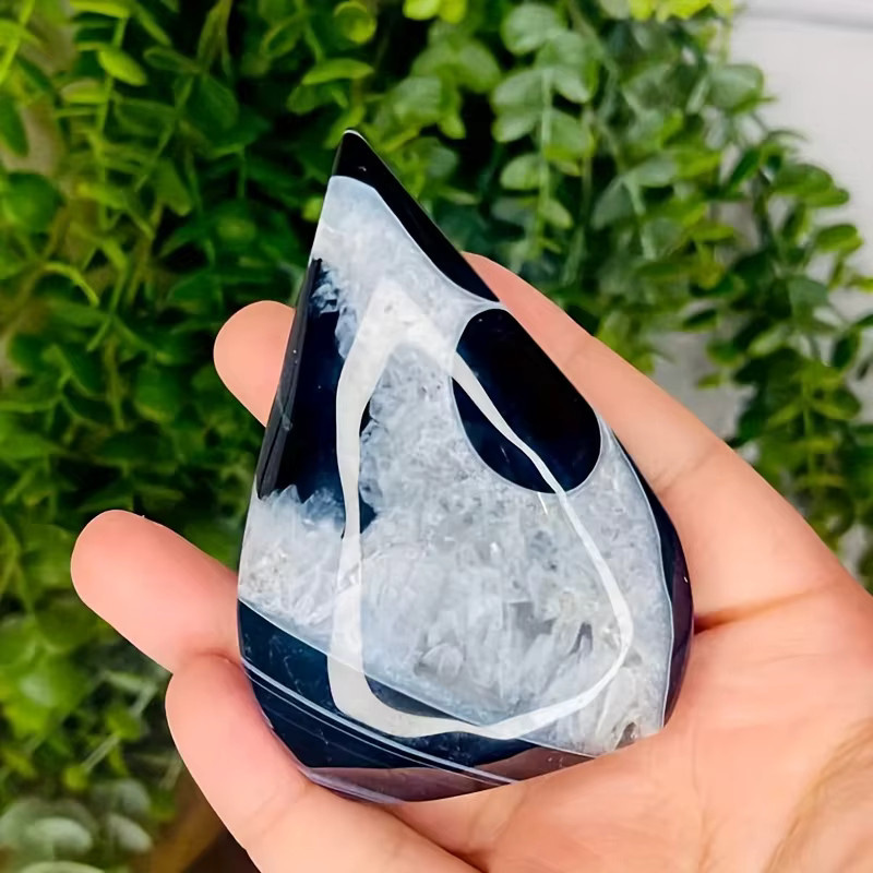 CrystalHola Schwarzer Onyx Geode Achat Ornament – Natürliche kegelförmige Mineralien Dekoration in Schwarz - Bild 2