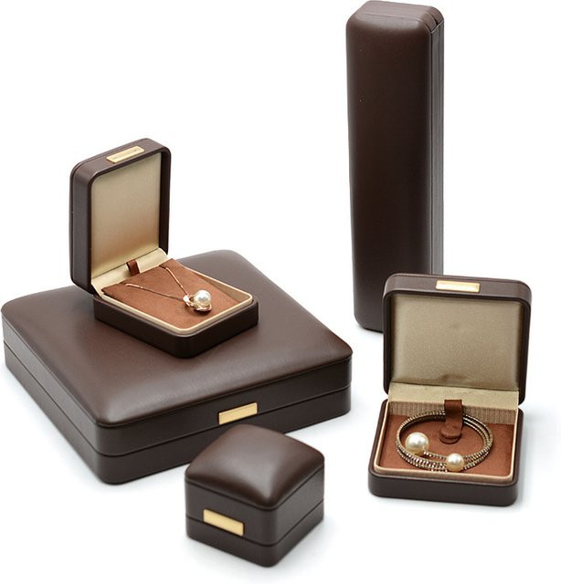Schmuck-Aufbewahrungsbox aus braunem PU-Leder für Ringe, Ohrringe, Halsketten und Armbänder - Bild 1