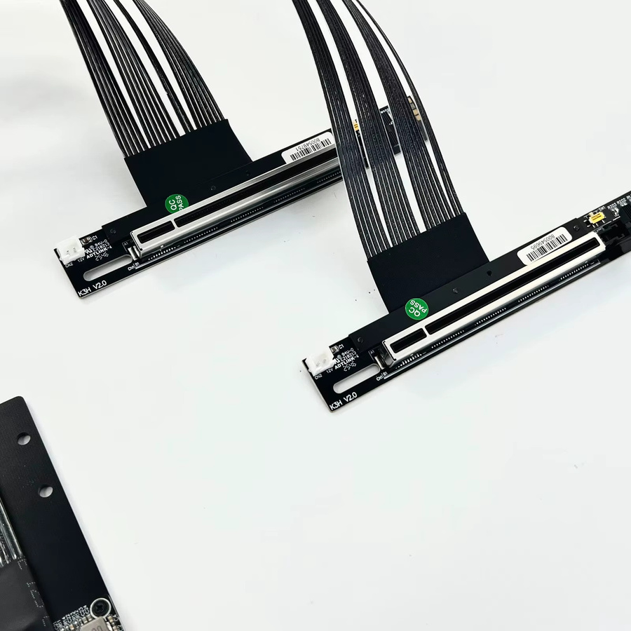 ADT-Link PCIe 5.0 X16 M.2 NVMe zu X8 Splitting-Verlängerungskabel Gen5 512Gbps in Schwarz - Bild 4