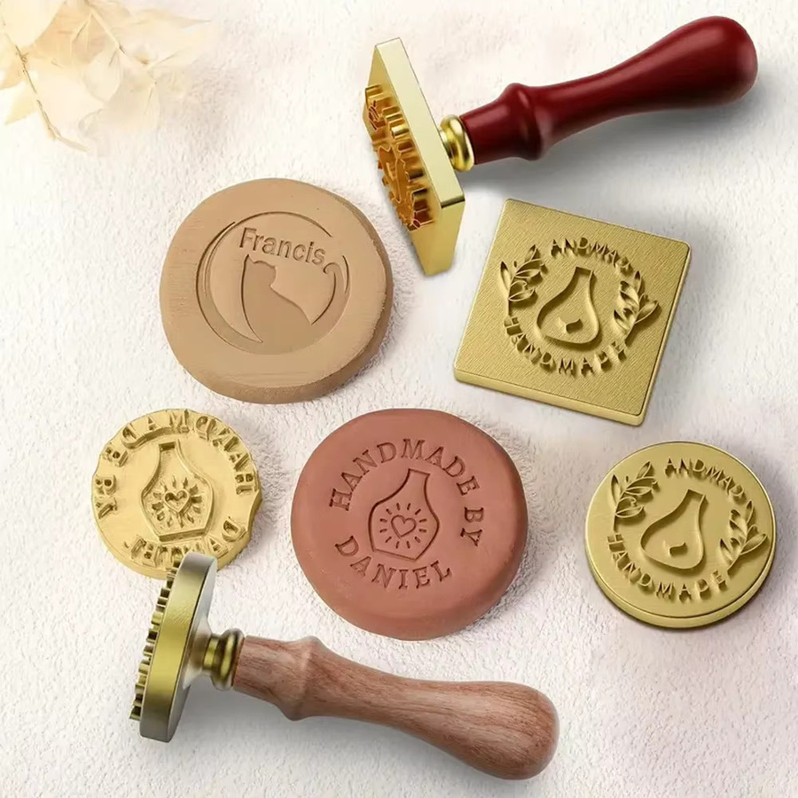 Individueller Keramikstempel aus Messing für personalisierte Logo-Designs in Gold, geeignet für Ton, Kekse und kreative Muster - Bild 2