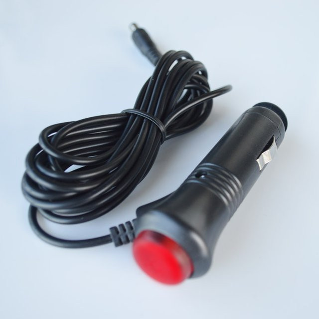 Universeller Auto-Zigarettenanzünder-Steckdosenadapter mit Ein/Aus-Schalter für 12V/24V, Ladegerät und Stromadapter in Schwarz - Bild 1