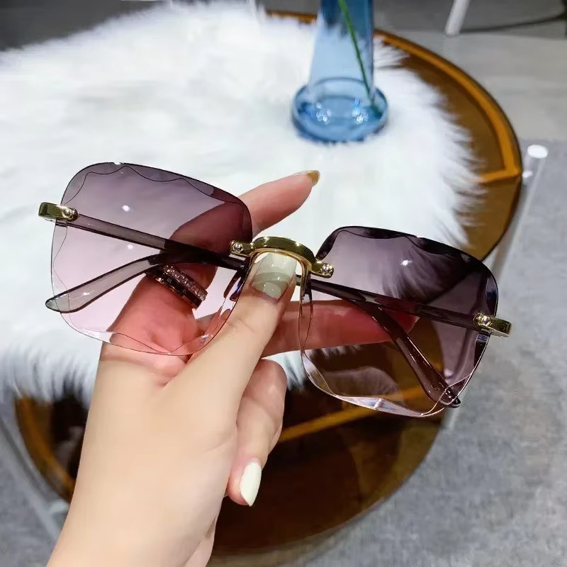 MOYOKA Sonnenbrille, randlos, quadratisch, rot, Metall, Unisex - Bild 3