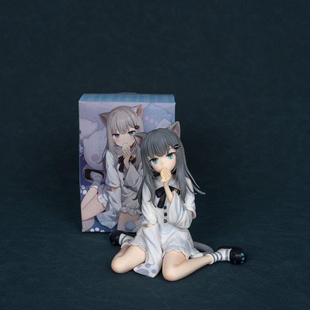 Yiran toy 1 Nachoneko Sitzende Anime Katzenmädchen Figur Grau - Bild 1