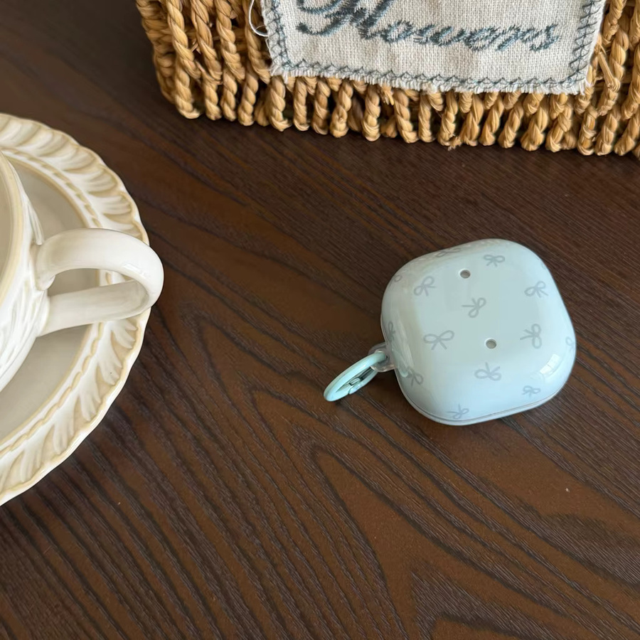 Stoßfeste Schutzhülle im Waldstil mit blauer Schleife für Samsung Galaxy Buds4 Pro, Buds3 Pro, Buds2 Pro, Buds FE und Buds Live in Blau - Bild 2