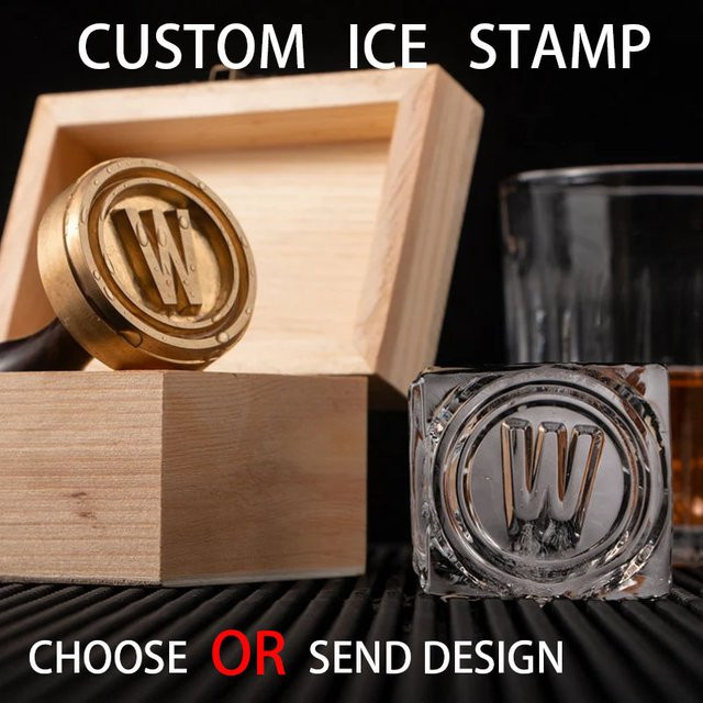 Personalisierter Eiswürfel-Stempel mit eigenem Logo und Design in Gold für Cocktails, Whiskey und Mojito - Bild 1