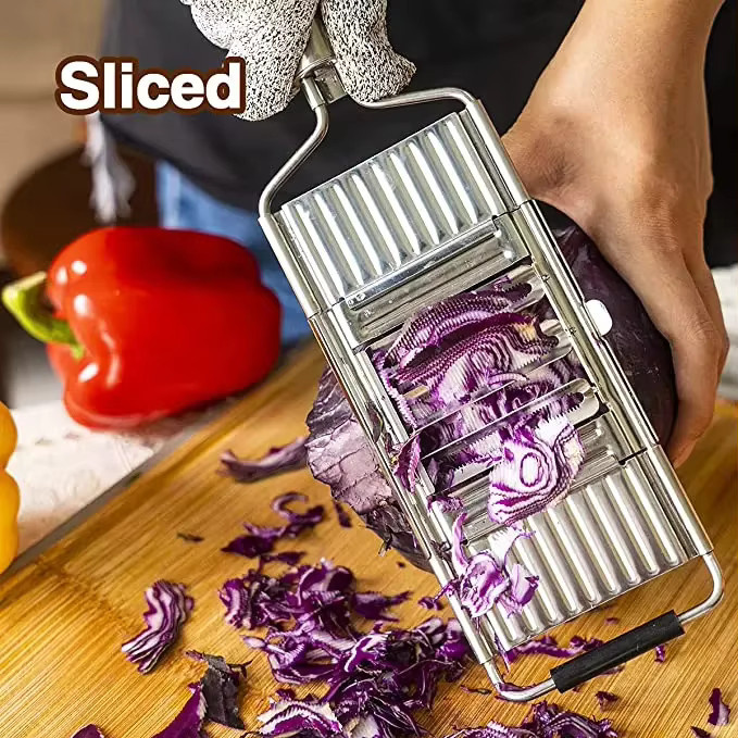Edelstahl Reibe und Schäler Set in Silber für die Küche - Bild 5