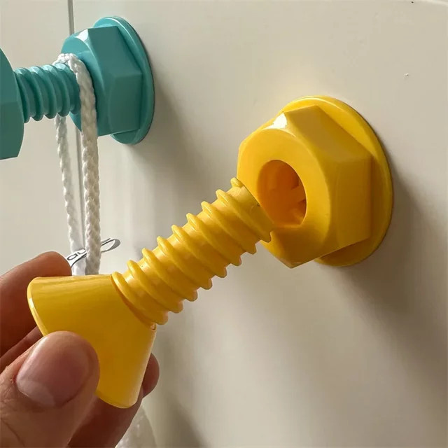 Selbstklebende Wandhaken PGY in Multicolour als kreative Kleiderhaken ohne Bohren - Bild 1