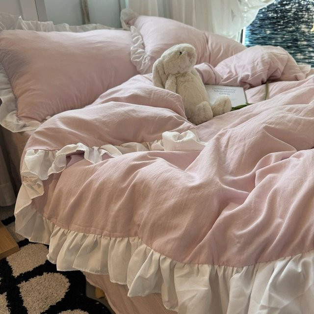 Rosa Prinzessin Bettwäsche-Set mit Rüschen für Kinder, einfarbig und weich, bestehend aus Bettbezug, Kissenbezug und Spannbettlaken - Bild 1