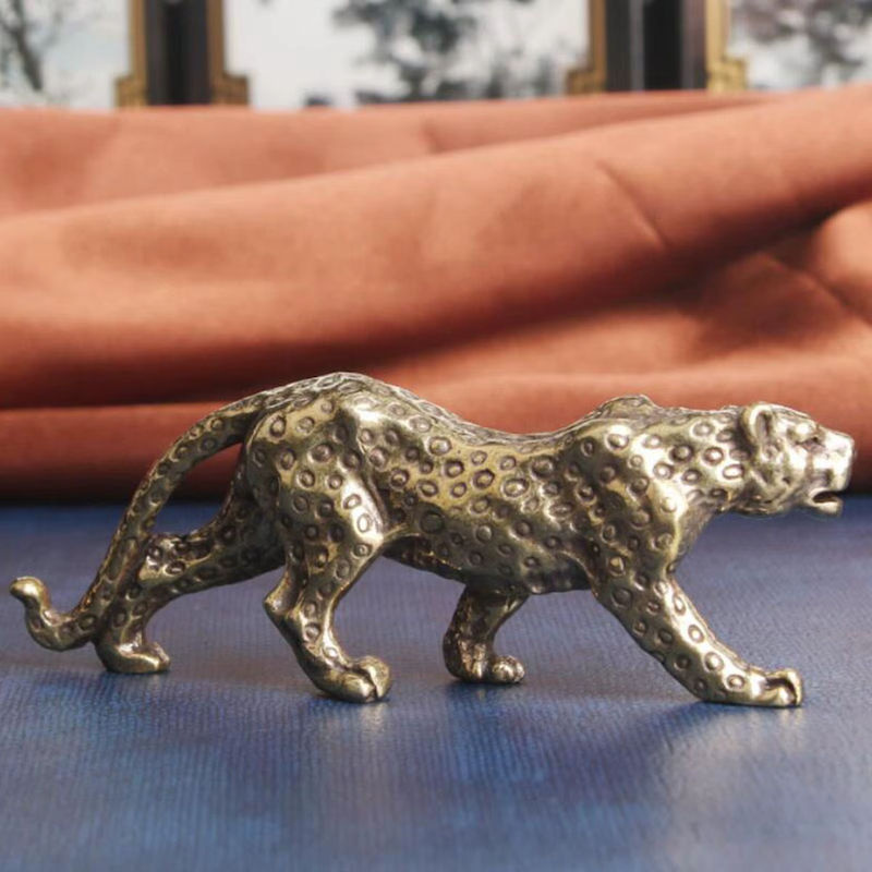 Kesoto Leopard Statue Panther Figur aus Kupfer und Gold in Metalloptik als handgefertigtes Sammlerstück für deine Tischdekoration - Bild 2