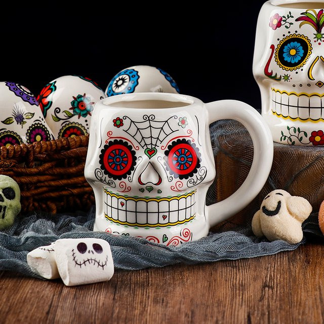 Halloween Totenkopf Kaffeetasse aus Keramik von SILVER BOX in Blau und Weiß, 355 ml - Bild 1