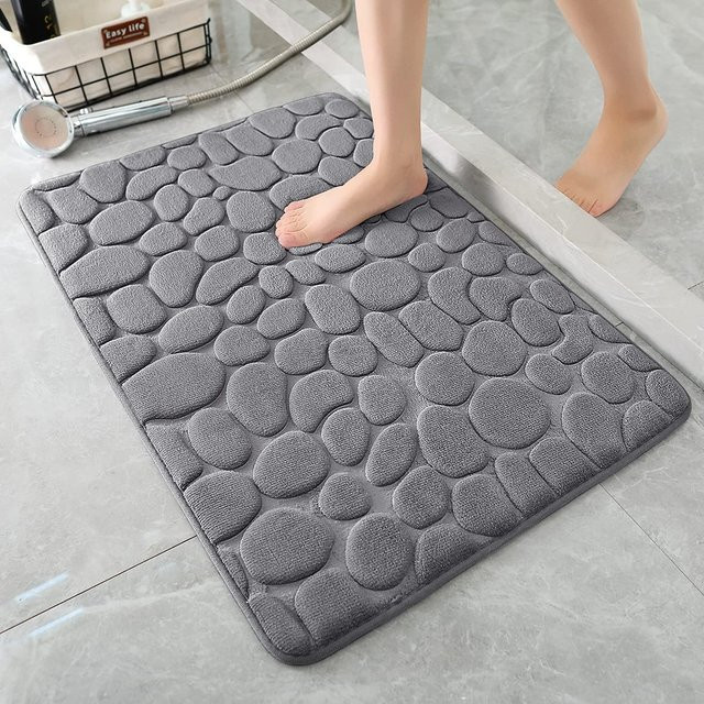 Saugfähige Badematte aus Mikrofaser mit Kieselstein-Prägung in Dunkelgrau, B: 80 cm, T: 50 cm - Bild 1