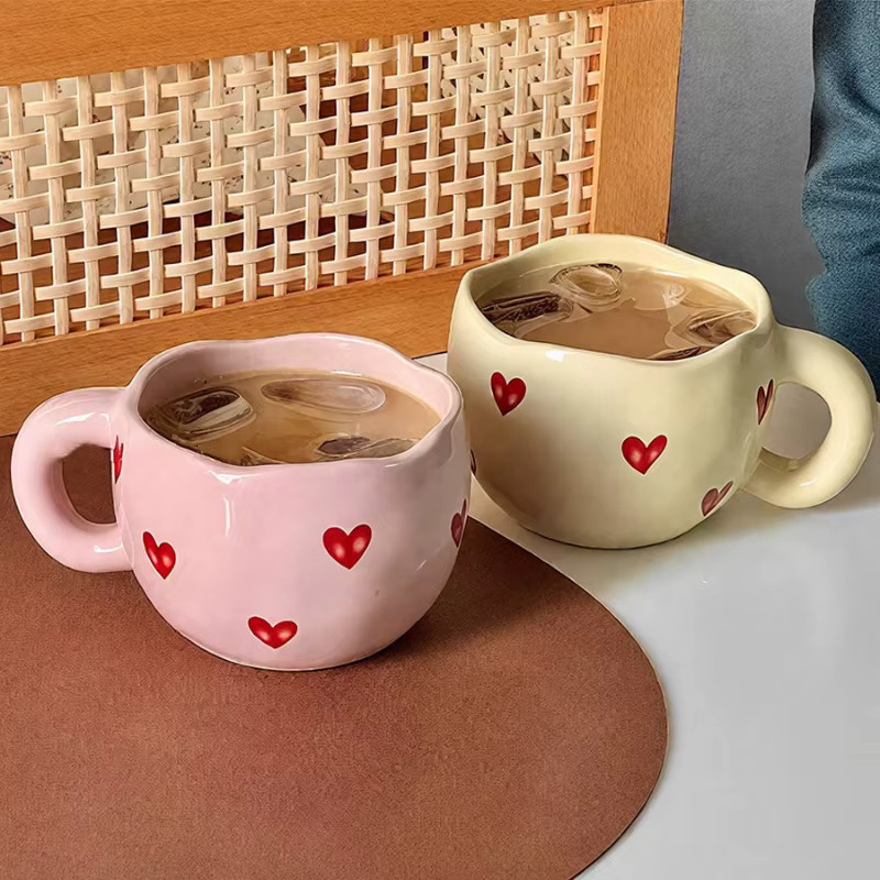 Handbemalte Keramik-Kaffeetasse mit floralem Design in Weiß und Pink für Erwachsene - Bild 2