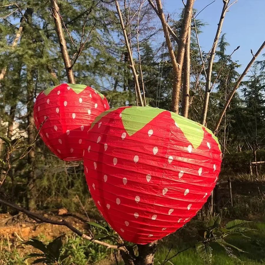 YINLCENT Erdbeer-Papierlaternen in Rot und Rosa im ländlichen Stil für deine Geburtstagsdeko - Bild 4