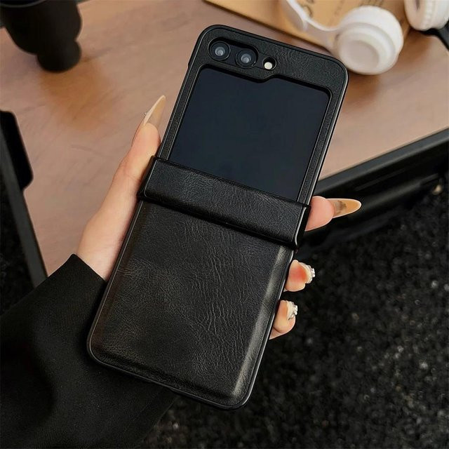 Stoßfeste 3-in-1 Lederhülle mit Scharnierschutz für Samsung Galaxy Z Flip 3 4 5 6 7 5G in Schwarz - Bild 1