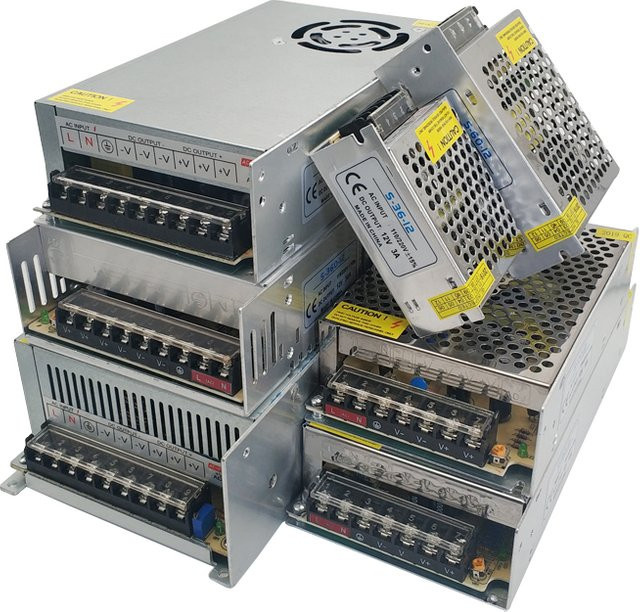 AEVYVKV AC-DC Schaltnetzteil Wechselstrom zu Gleichstrom 220V auf 12V in Silber - Bild 1