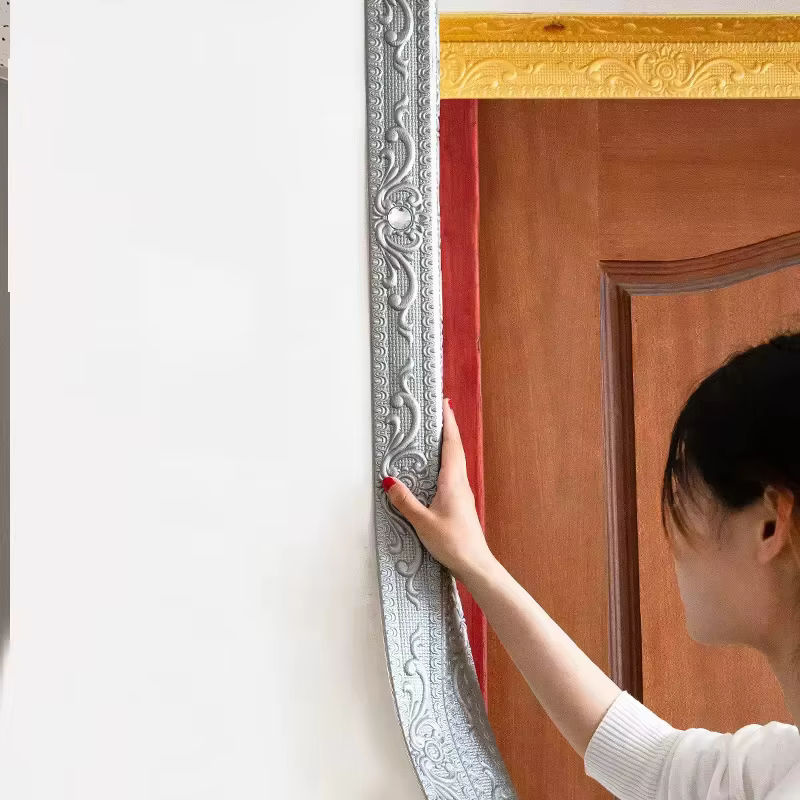 Selbstklebende flexible Schaumstoff-Zierleiste in Weiß, 230 cm Wandverkleidung als Tapetenbordüre - Bild 2