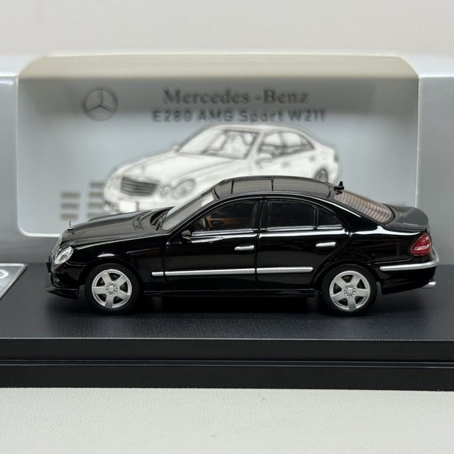 Glory Model E280 Sport W211, Miniaturmodellauto, 1:64, Metall, Schwarz - Bild 1
