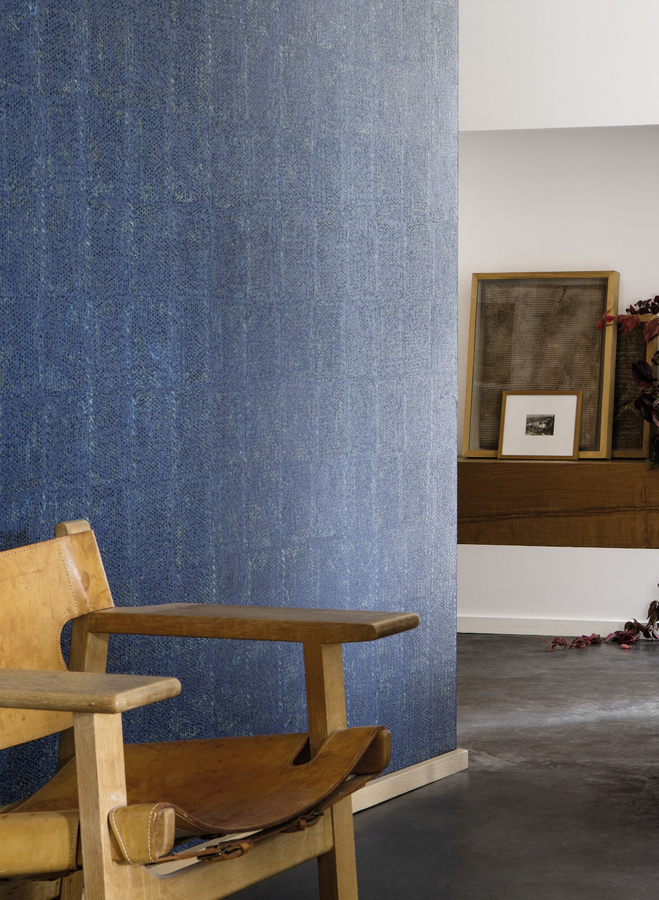 Elitis Wallpaper Laca Salvaje in Blau und Gold mit abstraktem Animal Print und Glanzeffekt - Bild 1