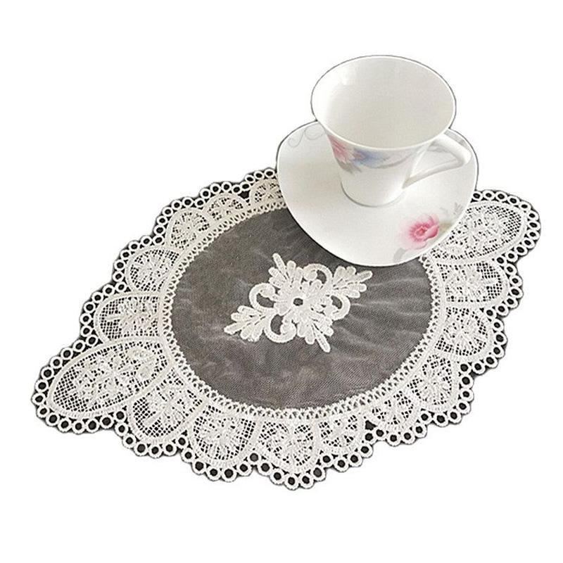 Yiran Furniture Ovales Platzset mit floraler Stickerei aus Baumwolle und Netz in Weiß, B/T: 31 x 20 cm - Bild 3