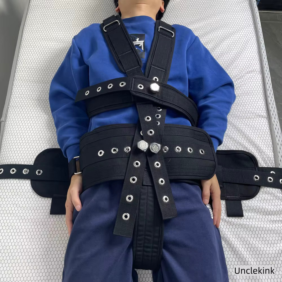 Unclekink Patientenpositionierungshilfen, magnetisches Sicherungsset mit Verriegelung, verstellbare Schulter-Taillen-Schrittgurte - Bild 4