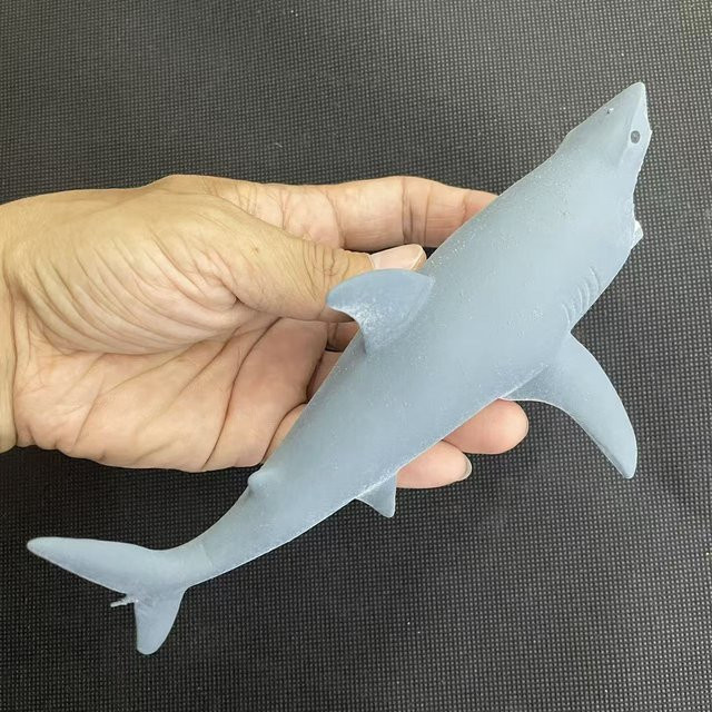 Binchi Antistress-Haifisch-Fidget-Spielzeug, Knetbarer Elastischer Hai, beige - Bild 1